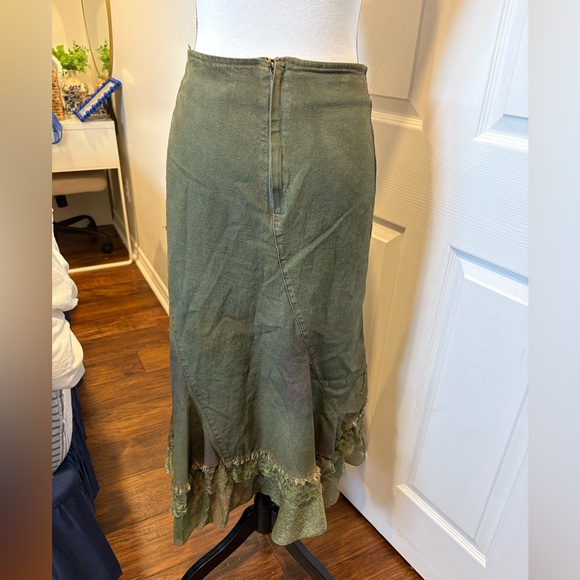 Simon Chang Olive Green Midi Skirt Beaded Floral Lace Hem Size 12 - Picture 8 of 10